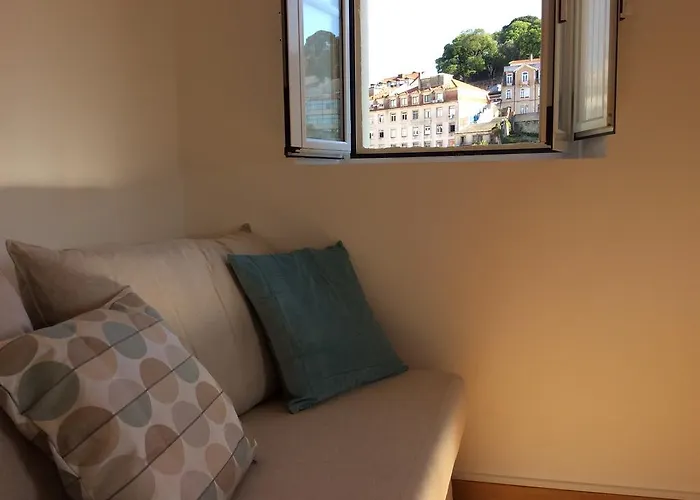 아파트 Boavista Apartment, Panoramic Castle, Graca And City Views, Historic Mouraria Lisbon *