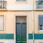 Boavista Apartment, Panoramic Castle, Graca And City Views, Historic Mouraria Lisbon شقة