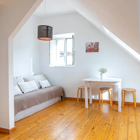 Boavista Apartment, Panoramic Castle, Graça&city Views, Historic Mouraria *